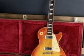Gibson 1973 Les Paul Deluxe Cherry Sunburst-1a.jpg
